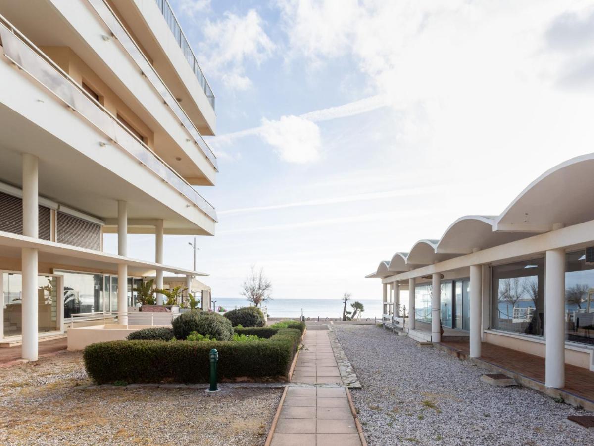 Apartment Le Grand Large-3 By Interhome Le Lavandou Esterno foto