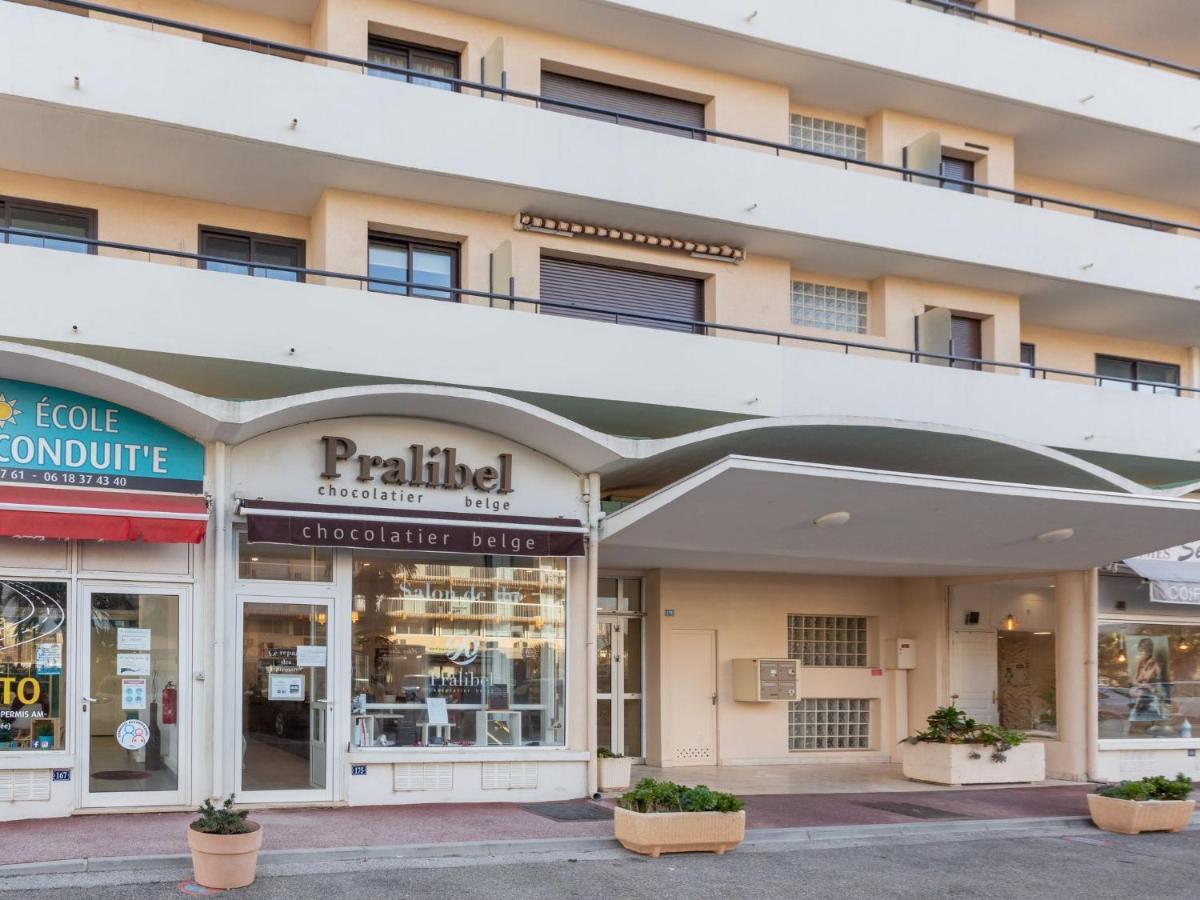 Apartment Le Grand Large-3 By Interhome Le Lavandou Esterno foto