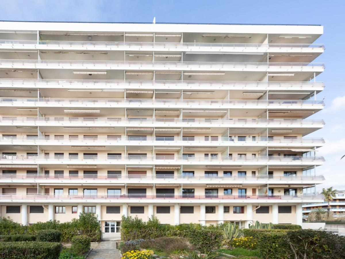 Apartment Le Grand Large-3 By Interhome Le Lavandou Esterno foto
